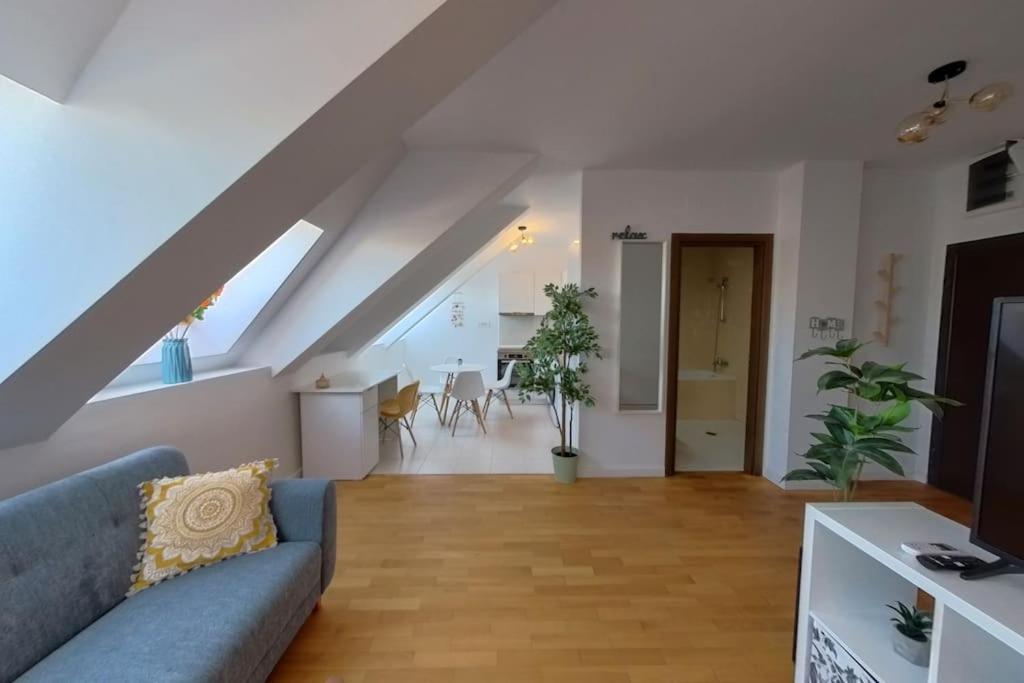 Apartment Ee *